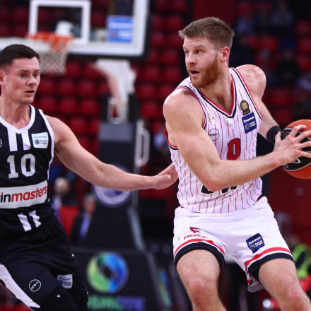 Ο… αποδεκατισμένος Ολυμπιακός των 8 παικτών έβγαλε την «αγγαρεία»