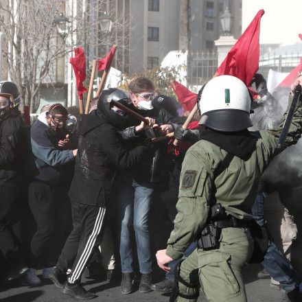 Ένταση στο Πανεκπαιδευτικό Συλλαλητήριο - Κλειστή η Πανεπιστημίου