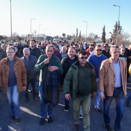 Ποιοι θα εκπροσωπήσουν τους αγρότες στη συνάντηση με τον Μητσοτάκη