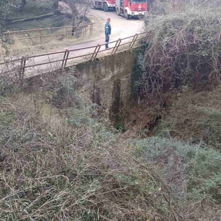 Κέρκυρα: Διάσωση 10χρονου που έπεσε από γέφυρα