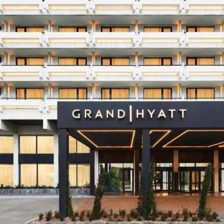 Hyatt: Σε ποιες περιοχές της Ελλάδας εξετάζει να ανοίξει ξενοδοχεία