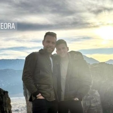 Η εκδρομή Κασσελάκη με τον Τάιλερ στα Μετέωρα - Η φωτογραφία στο ηλιοβασίλεμα