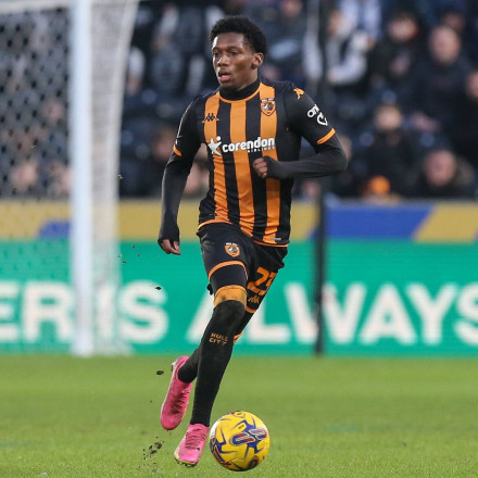 Ποιο Champions League; Παίκτης της Χαλ, έβαλε ένα απ' τα γκολ της χρονιάς