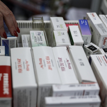 Νέα εξέλιξη: Μπαίνει «ταβάνι» στη συμμετοχή του ασφαλισμένου στα γενόσημα