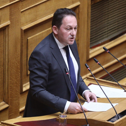 Πέτσας για Δοξιάδη - Τσάφο: Αστοχία στην πρώτη περίπτωση, στη δεύτερη προσβολή για κάθε Έλληνα