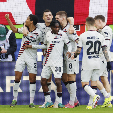 Αρνείται να χάσει βαθμούς η τρομερή Λεβερκούζεν, ισόπαλη η Ντόρτμουντ