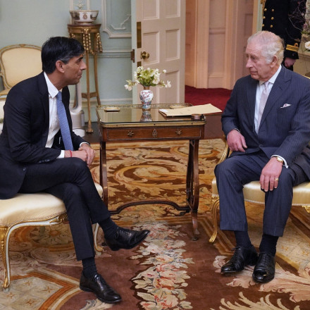 Τα συναισθήματά του μετά τη διάγνωση με καρκίνο αποκάλυψε ο Κάρολος στον Σούνακ