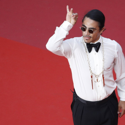 Salt Bae: Κλειστή θέρμανση στο εστιατόριο Λονδίνου για οικονομία, παρά τα κέρδη