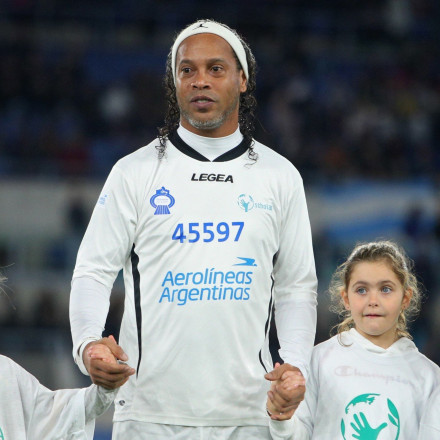 Απίστευτη «βόμβα» από Ατζούν: Ο Ροναλντίνιο μπαίνει στο τουρκικό Survivor