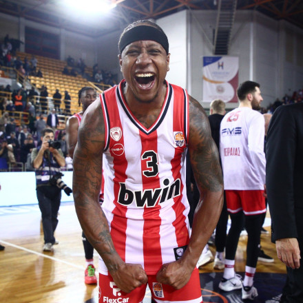 Έφτασε τις 12 κατακτήσεις κυπέλλων ο Ολυμπιακός - Πόσο απέχει απ' την κορυφή