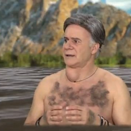 Ο 3D Ευαγγελάτος βουτάει στη λίμνη δίπλα σε Μεγάλο Αλέξανδρο και Ηφαιστίωνα