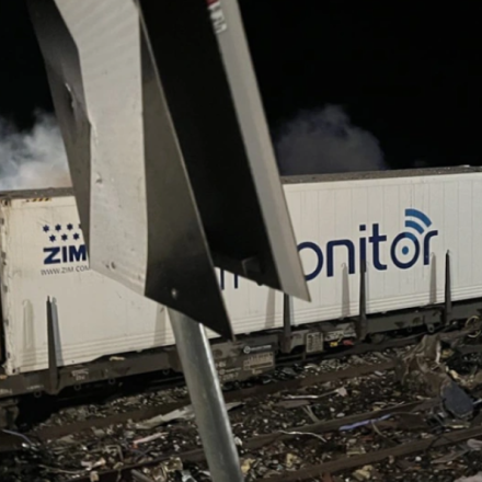 Σύγκρουση τρένων στη Λάρισα - Αγωνία για 80 επιβάτες - Οι πρώτες εκτιμήσεις για τα αίτια της τραγωδίας