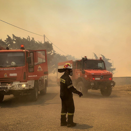 Φωτιά τώρα στο Τατόι