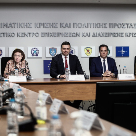 Καύσωνας Κλέων: Ευρεία σύσκεψη στο υπουργείο Κλιματικής Κρίσης και Πολιτικής Προστασίας  - Ο δεκάλογος προστασίας