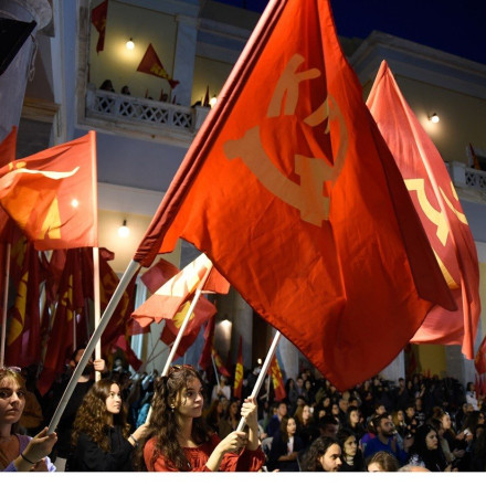 ΚΝΕ για Τέμπη: Σπάμε τη σιωπή, την υποκρισία, την προπαγάνδα της ψευτιάς