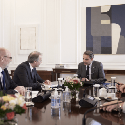 Μητσοτάκης: Συνάντηση με αξιωματούχους της ΕΕ για τους σιδηροδρόμους