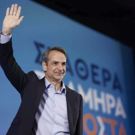 Οι ξύπνιοι της CVC, η Τζένη των ακινήτων, διόδια στην είσοδο αεροδρομίου