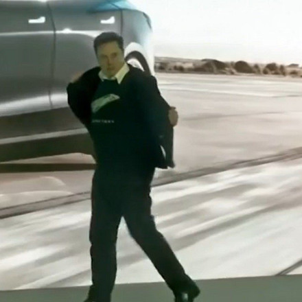 Έλον Μασκ: Η επίσκεψη του "Συντρόφου Μασκ" προκάλεσε ενθουσιασμό στη χώρα