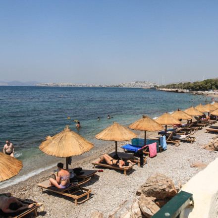 Καύσωνας Κλέων: Πρόσκαιρη ανάσα δροσιάς -Από Πέμπτη νέα θερμική έξαρση