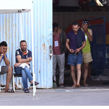 Ναυάγιο στην Πύλο: Και ο καπετάνιος του πλοίου ανάμεσα σε όσους ανακρίνονται – Στο ψυγείο 50 άτομα