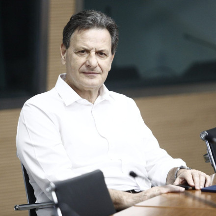Συμβούλιο υπουργών ενέργειας ΕΕ: Στην Ισπανία ζητούνται λύσεις με βαρίδια τον καύσωνα και την άνοδο τιμών