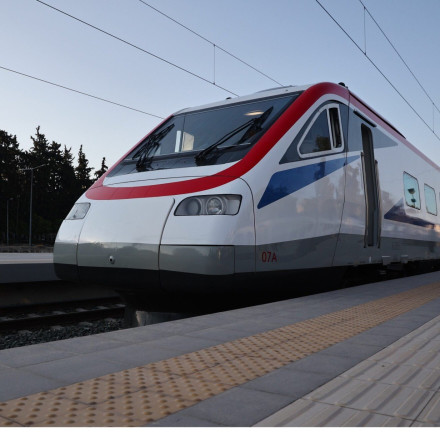 Hellenic Train: Ηλεκτροφόρα καλώδια έπεσαν σε τρένο - Εγκλωβίστηκαν εκατοντάδες επιβάτες