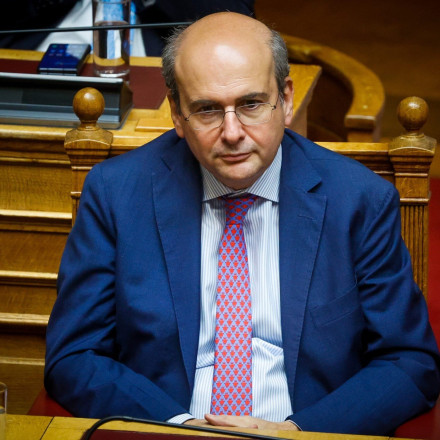 Στη Βουλή το ν/σ για την «Ενίσχυση του εισοδήματος των μισθωτών, των νέων, της οικογένειας και της εργασίας – Συνταξιοδοτικές ρυθμίσεις»