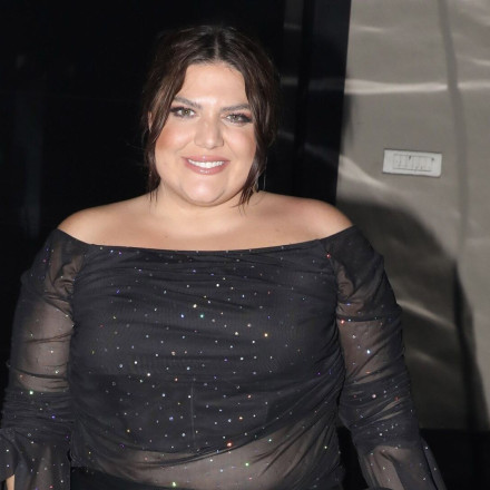 Δανάη Μπάρκα – Φίλιππος Τσαγκρίδης: Το φιλί μετά τις φήμες για μεταξύ τους σχέση