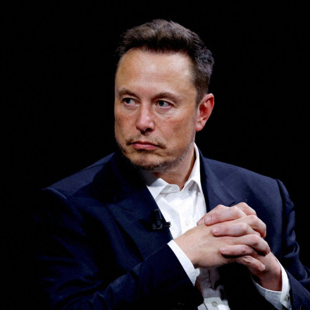 Η παραγγελία της Tesla για κεκάκια και ο παρά τρίχα... μπαταχτσής Έλον Μασκ
