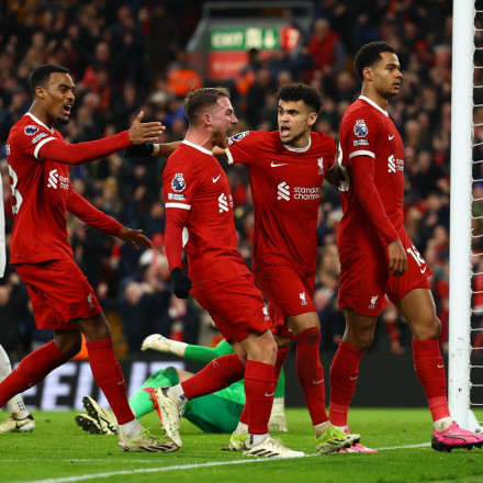 Στα «μαλακά» Λίβερπουλ και Μίλαν, το ντέρμπι Μπράιτον-Ρόμα ξεχωρίζει