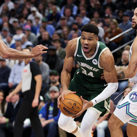 Giannis και Λίλαρντ «καθάρισαν» και... γκρέμισαν την Μινεσότα από την κορυφή