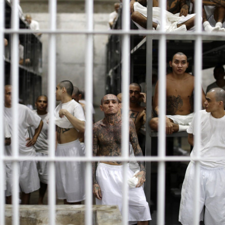 Στη χώρα αυτή ένας άνθρωπος εξαφανίζεται κάθε 24 ώρες - Δίνουν μάχη κατά των συμμοριών Στη χώρα αυτή ένας άνθρωπος εξαφανίζεται κάθε 24 ώρες - Δίνουν μάχη κατά των συμμοριών