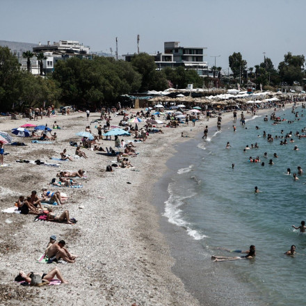 Στον τουρισμό η ψηφιακή κάρτα εργασίας έως το τέλος του έτους