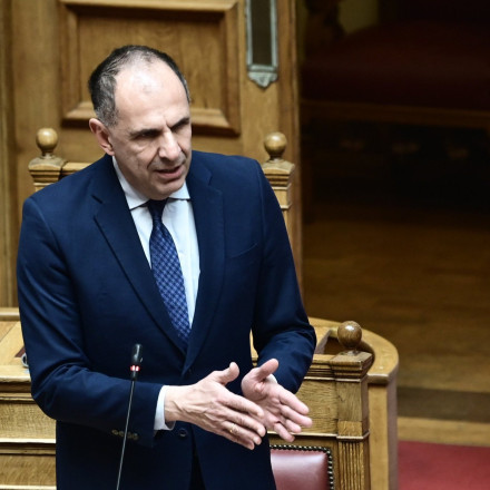 Γεραπετρίτης προς Βόρεια Μακεδονία: Πλημμελής συμμόρφωση σε ταξιδιωτικά έγγραφα