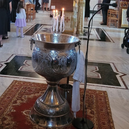 Απόφαση σοκ στην Κρήτη: Απαγορεύονται οι νονοί που έχουν κάνει πολιτικό γάμο