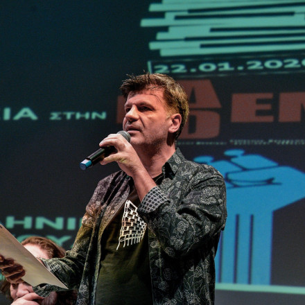 Κριτικά υπέρ στο νομοσχέδιο Μενδώνη για τη μουσική ο Φοίβος Δεληβοριάς