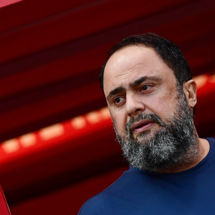 BBC: «Ο Μαρινάκης κυνήγησε τον διαιτητή του Νότιγχαμ Φόρεστ - Λίβερπουλ!»