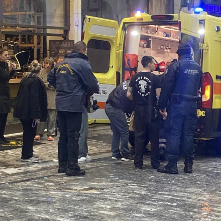 Παραμένει στη ΜΕΘ η 22χρονη φοιτήτρια - Την έσωσε η τσάντα της