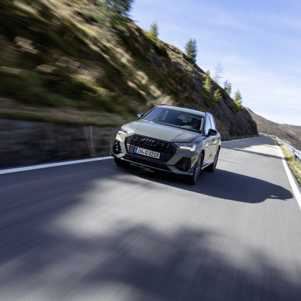 Audi Q3 και Q3 Sportback: Νέες εκδόσεις με πιο πλούσιο βασικό εξοπλισμό