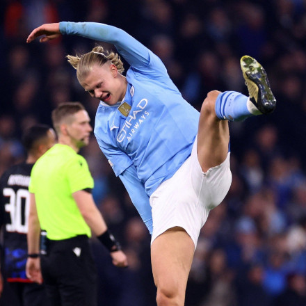 Άνετη κι ωραία στην επόμενη φάση η Μάντσεστερ Σίτι