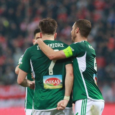 Του... διπλού έγινε στην πρεμιέρα των playoffs