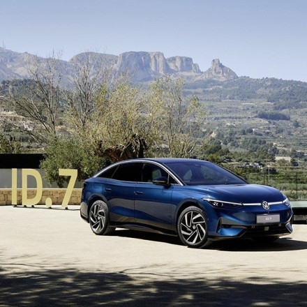 Volkswagen ID.7: Αθήνα – Θεσσαλονίκη με μία 10λεπτη στάση για φόρτιση