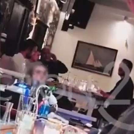 Στις Σπέτσες ο Κασσελάκης: Η αστακομακαρονάδα και το... γενναιόδωρο φιλοδώρημα