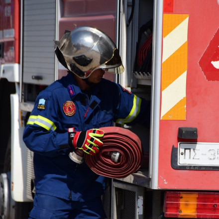 Φωτιά σε διαμέρισμα στο Περιστέρι: Νεκρή εντοπίστηκε ηλικιωμένη