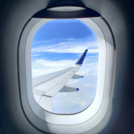 Σοκ: 83χρονη σε αναπηρικό καρότσι πέταξε για Αθήνα και προσγειώθηκε στα Τίρανα