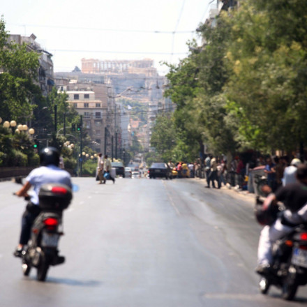 Δικυκλιστές με «παπάκια» περιμένουν ακόμη χρήματα από το Fuel Pass