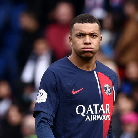 Ο Εμπαπέ έκανε μήνυση σε καταστηματάρχη με κεμπάπ γιατί τον έκαναν... σάντουιτς