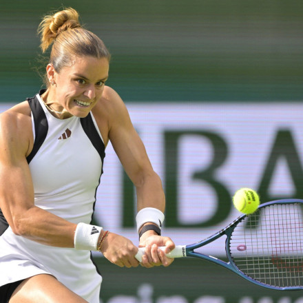 Η Σάκκαρη το «γύρισε» σε... πωλήτρια