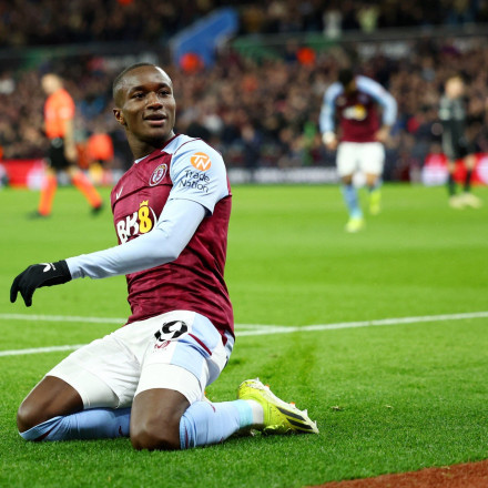 Τεσσάρα Άστον Βίλα σε Άγιαξ - Η Κλαμπ Μπριζ έκανε «δώρο» στην Ελλάδα