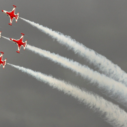 Τουρκία: Συντριβή μαχητικού αεροσκάφους - Έπεσε πάνω σε εργαζόμενο και τον σκότωσε Τουρκία: Συντριβή μαχητικού αεροσκάφους - Έπεσε πάνω σε εργαζόμενο και τον σκότωσε